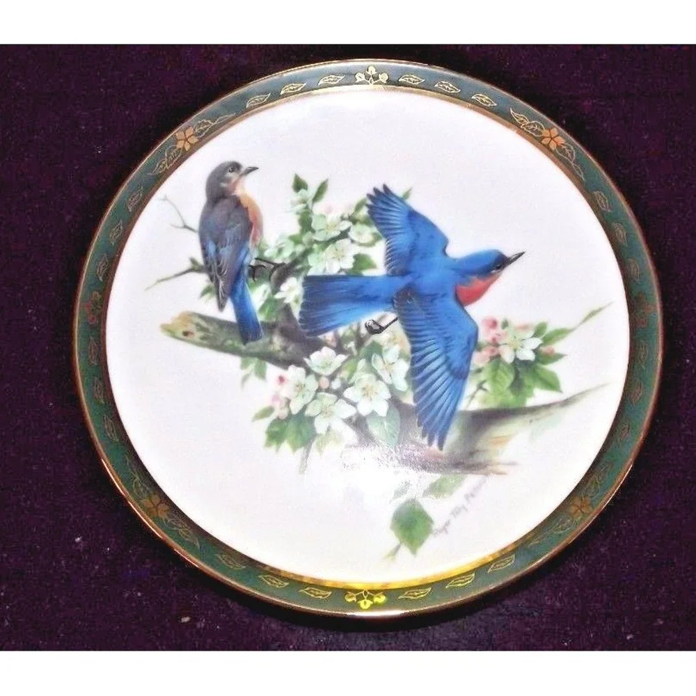 1990 Danbury Mint Bluebirds Collector's Limited Edition Porcelain Plate